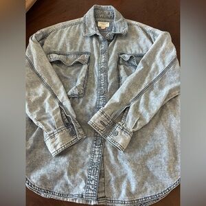 American Eagle women's oversized blue jean shirt size xs/s